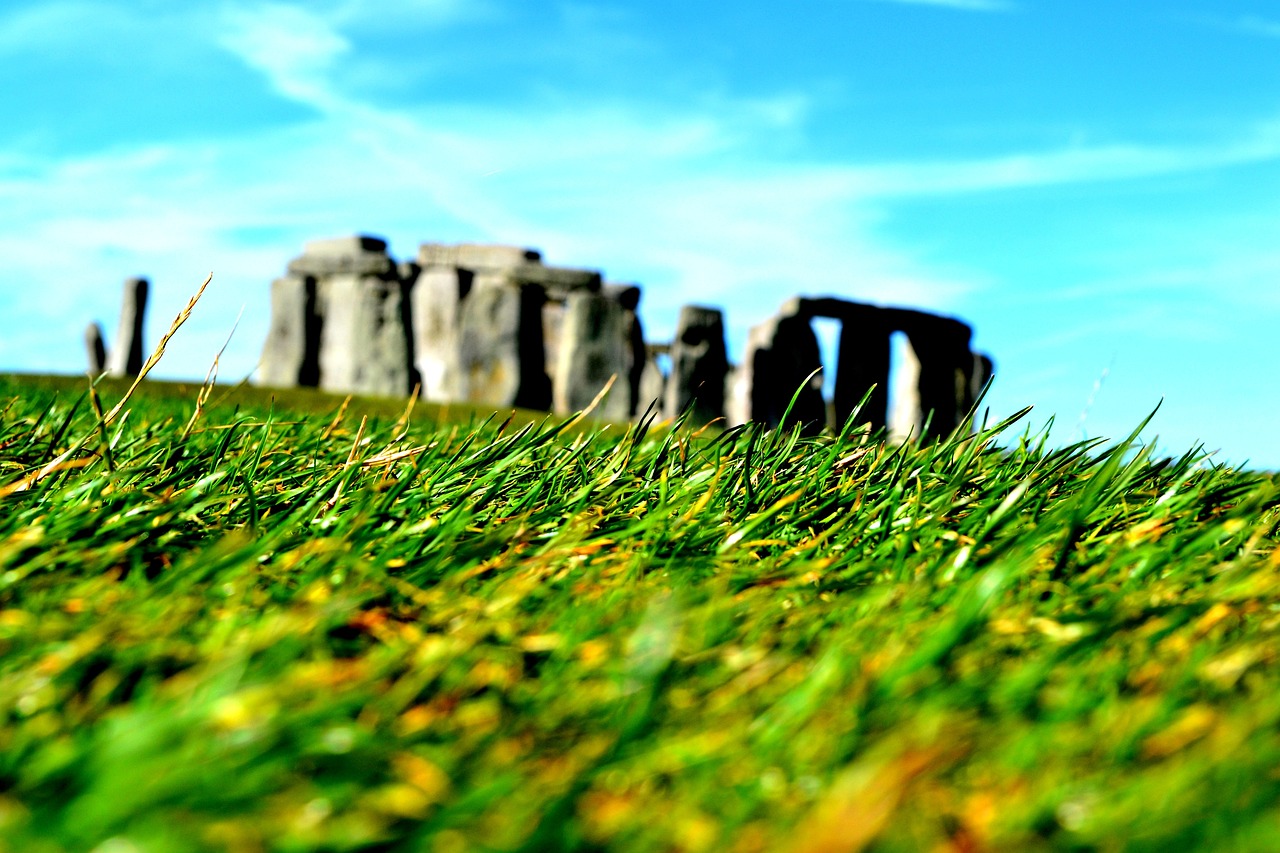 The Secrets of the Stonehenge Altar